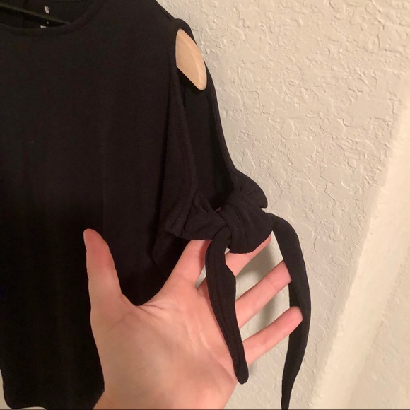 Worthington Black Cap Sleeve Medium Blouse - Picture 3 of 5
